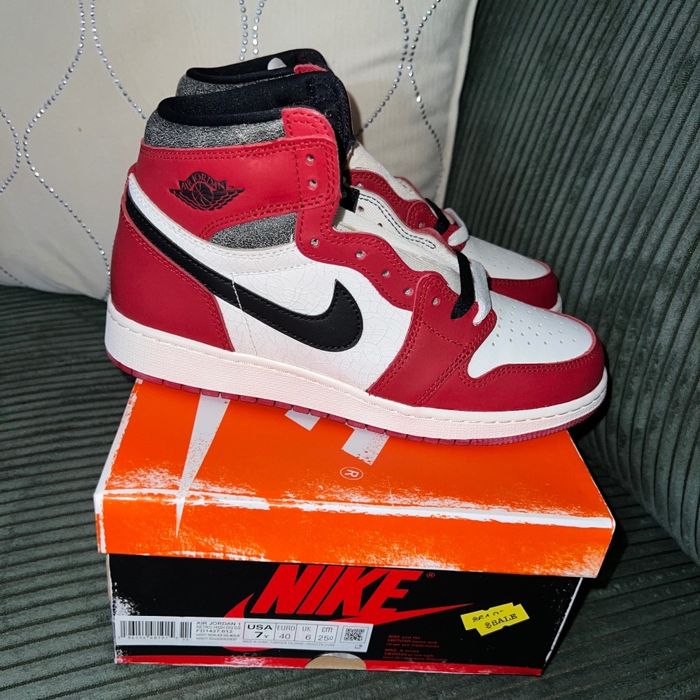 Air Jordan 1 retro high OG - Chicago “Lost & found” GS